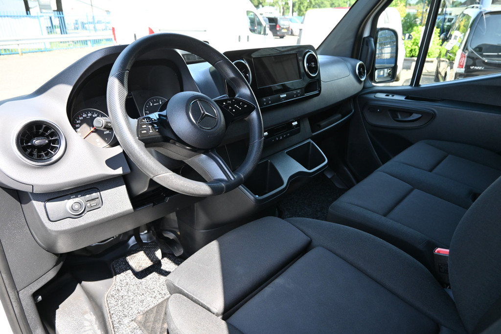 Mercedes-Benz Sprinter 3