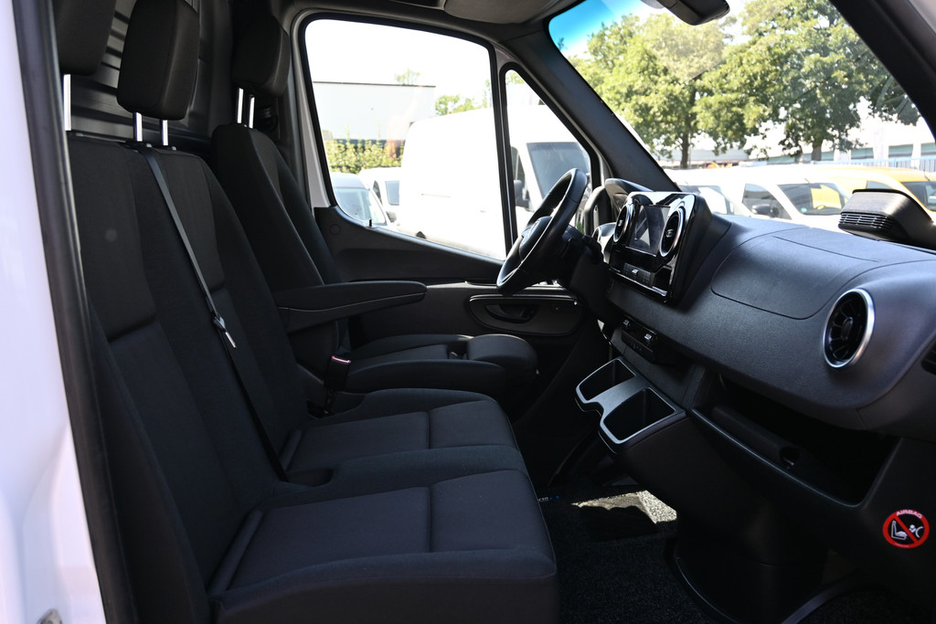 Mercedes-Benz Sprinter 7