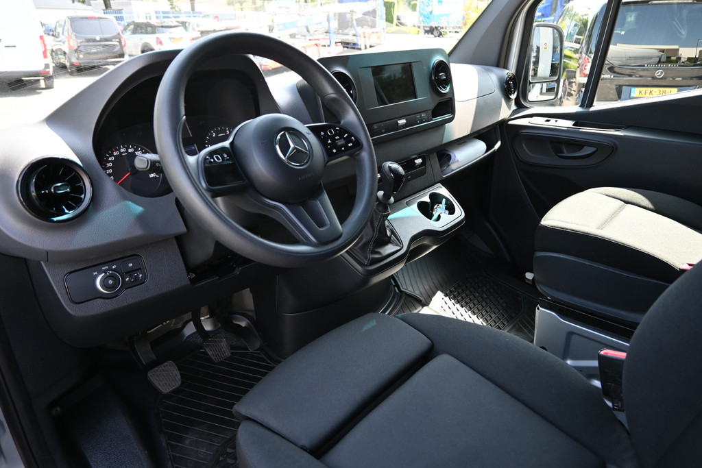 Mercedes-Benz Sprinter 3