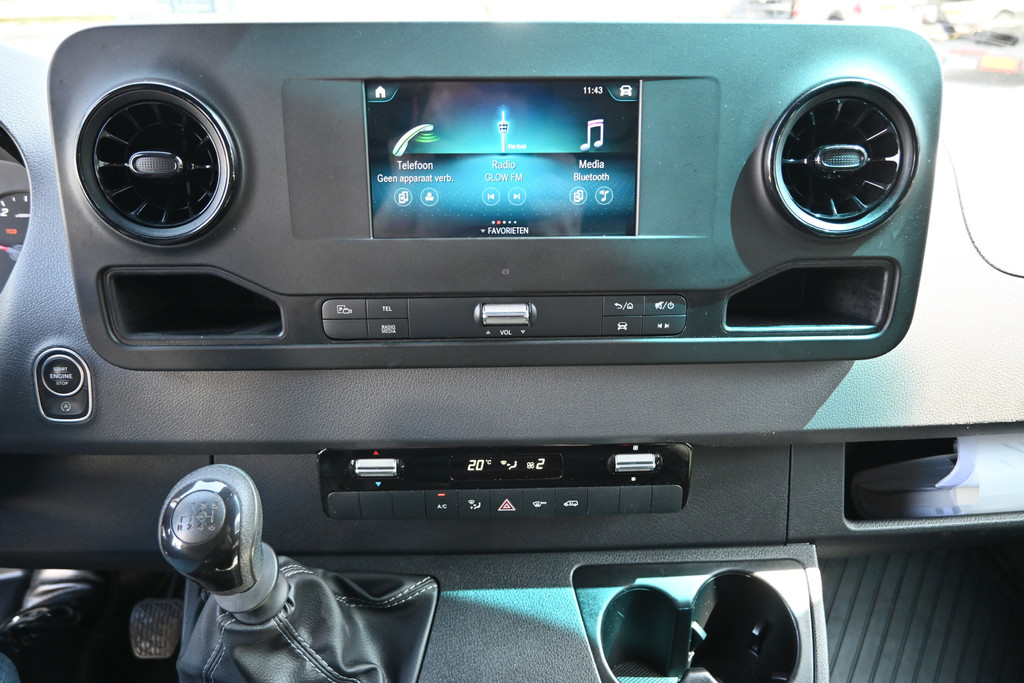 Mercedes-Benz Sprinter 4