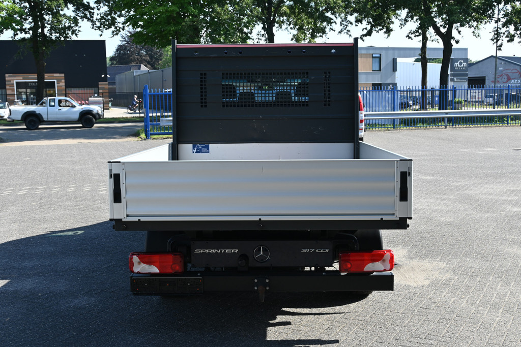 Mercedes-Benz Sprinter 11