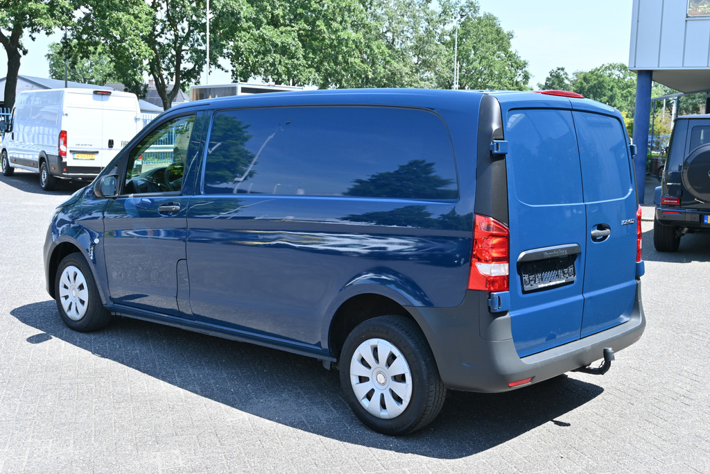 Mercedes-Benz Vito 10