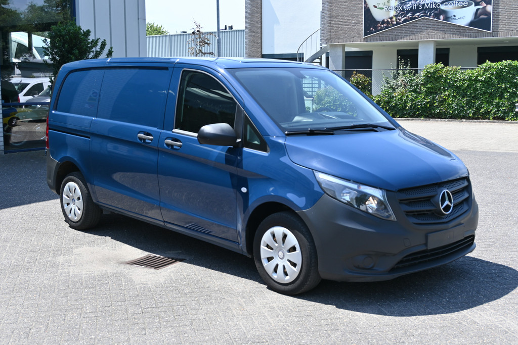 Mercedes-Benz Vito 7