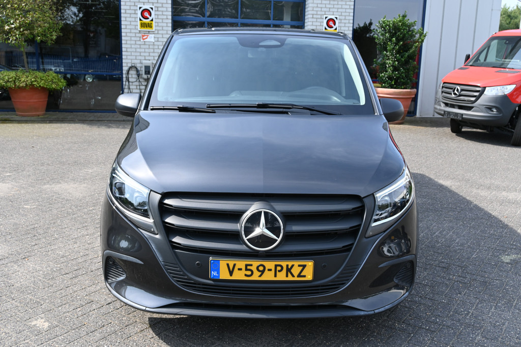 Mercedes-Benz Vito 1