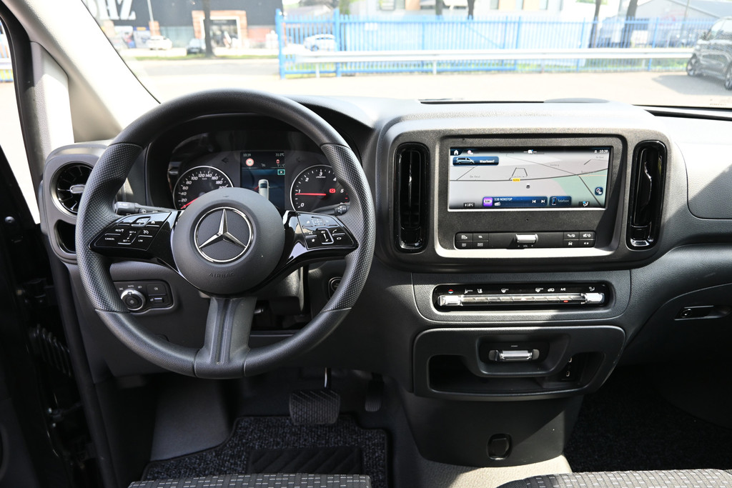 Mercedes-Benz Vito 16