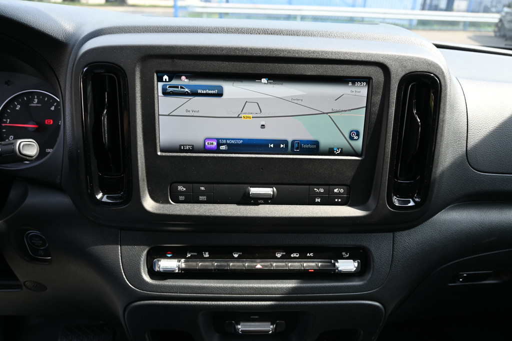 Mercedes-Benz Vito 5