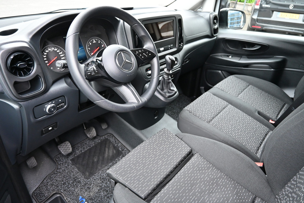 Mercedes-Benz Vito 3