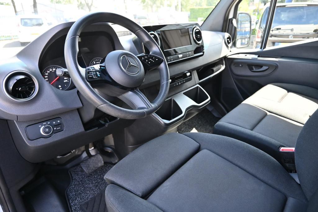 Mercedes-Benz Sprinter 3