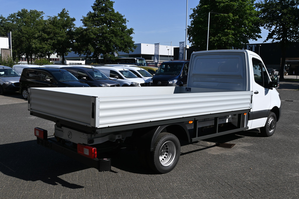 Mercedes-Benz Sprinter 2