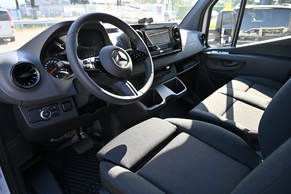Mercedes-Benz Sprinter 3