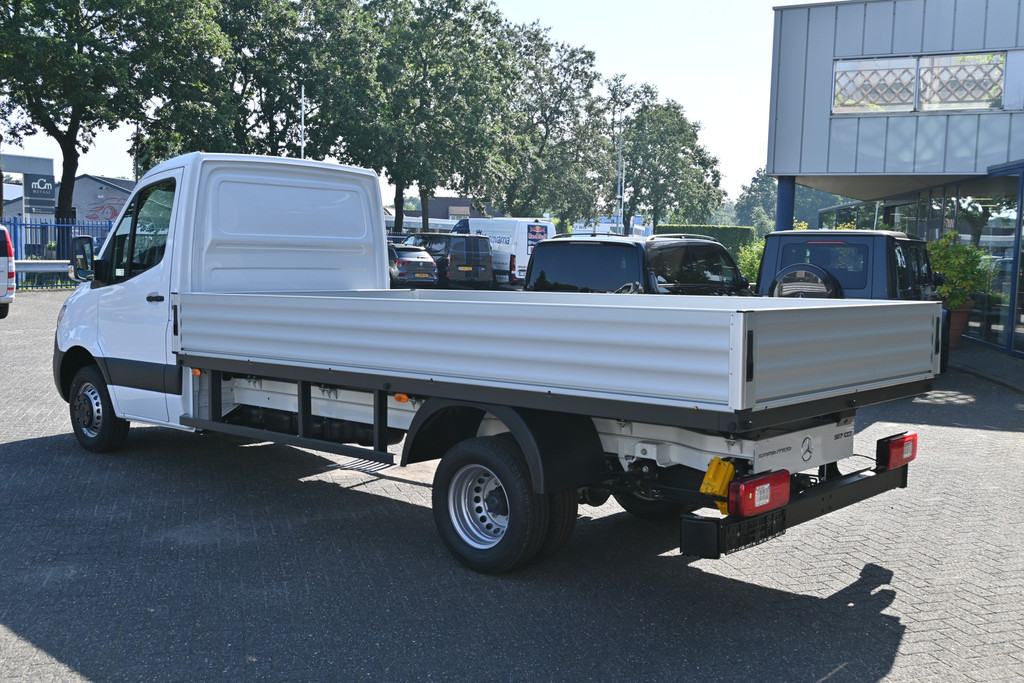 Mercedes-Benz Sprinter 9
