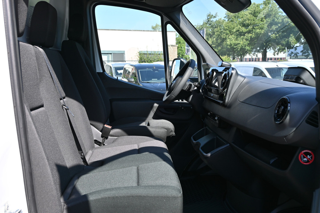 Mercedes-Benz Sprinter 6