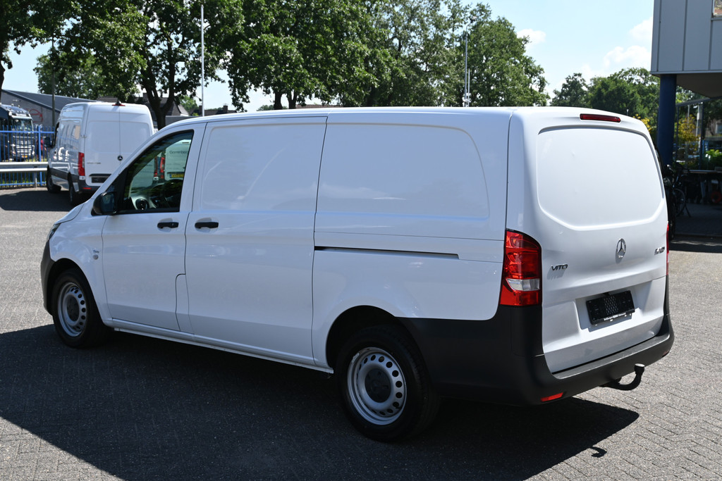 Mercedes-Benz Vito 10