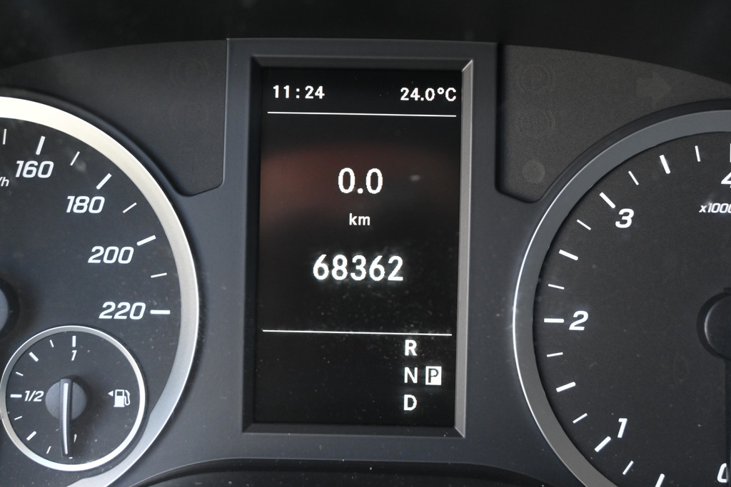 Mercedes-Benz Vito 16
