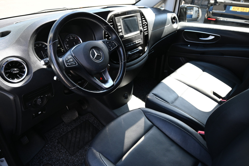Mercedes-Benz Vito 4
