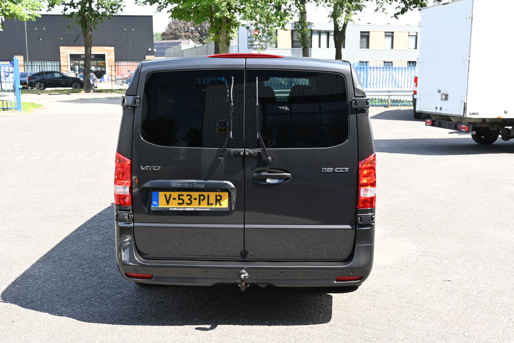 Mercedes-Benz Vito 12