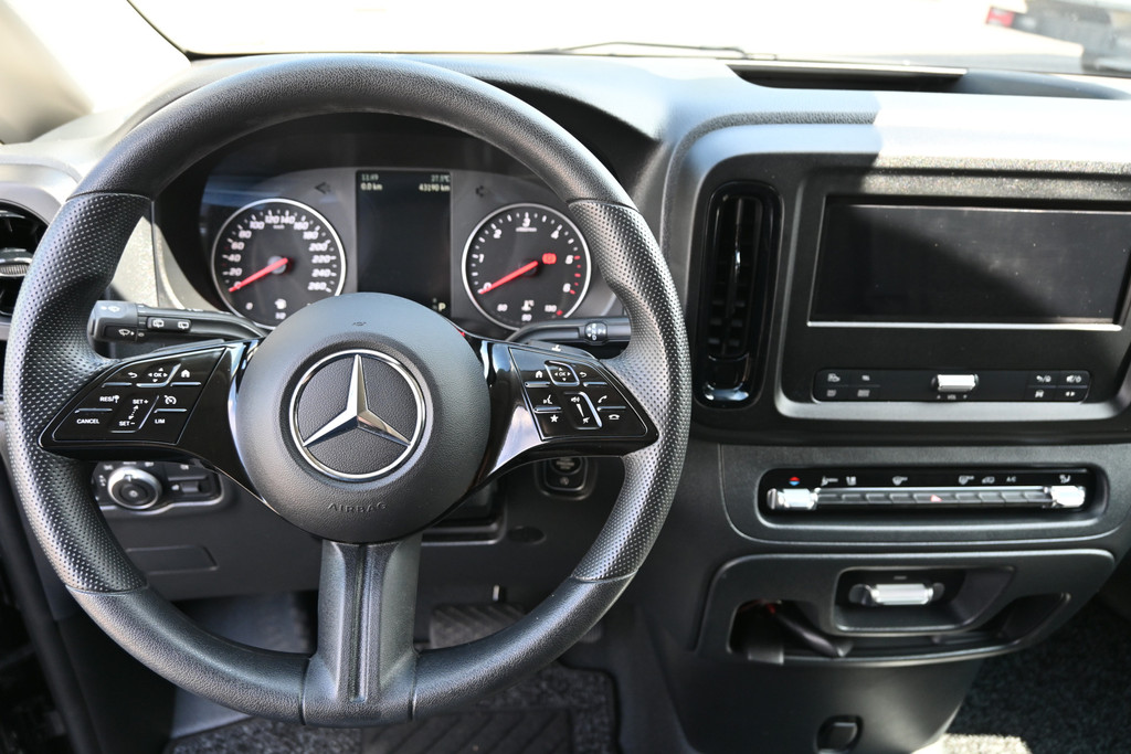 Mercedes-Benz Vito 15
