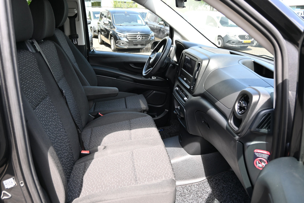 Mercedes-Benz Vito 9