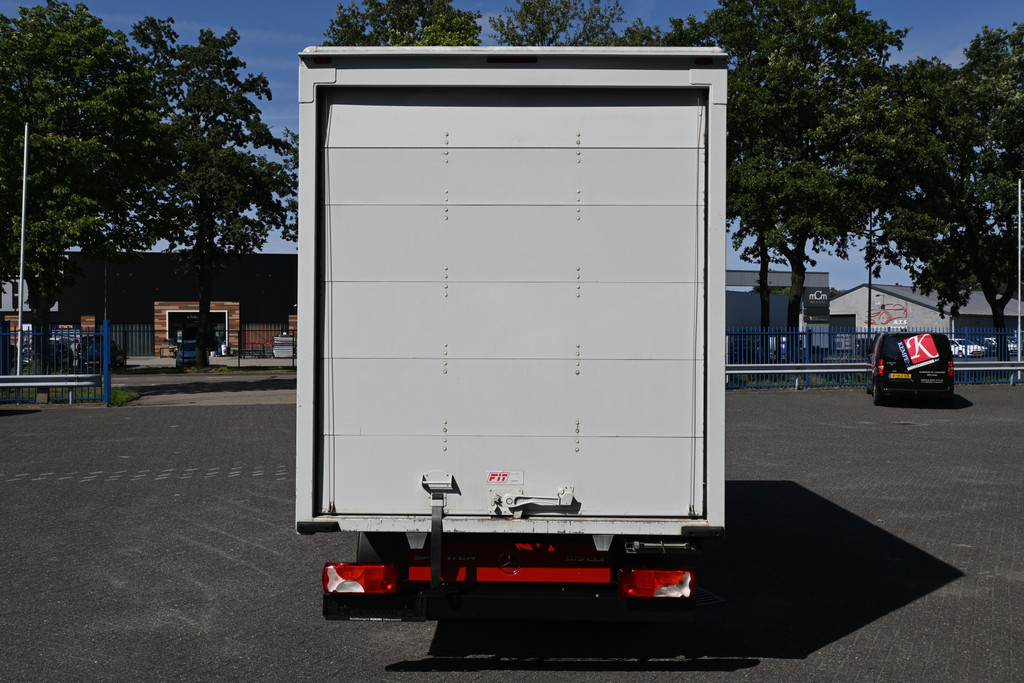 Mercedes-Benz Sprinter 10