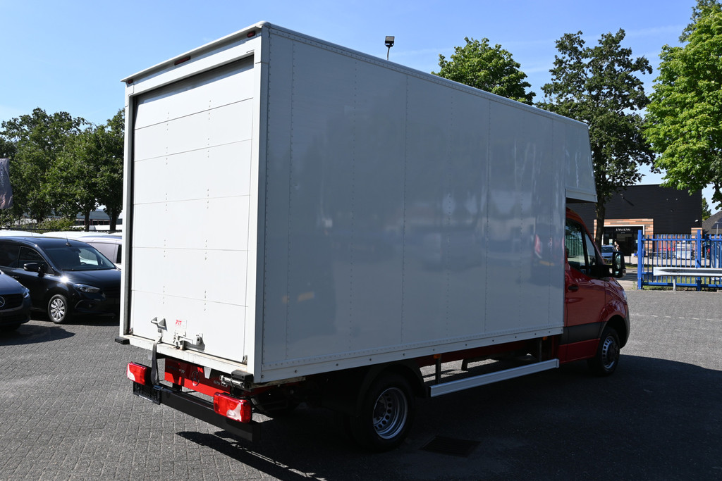 Mercedes-Benz Sprinter 2
