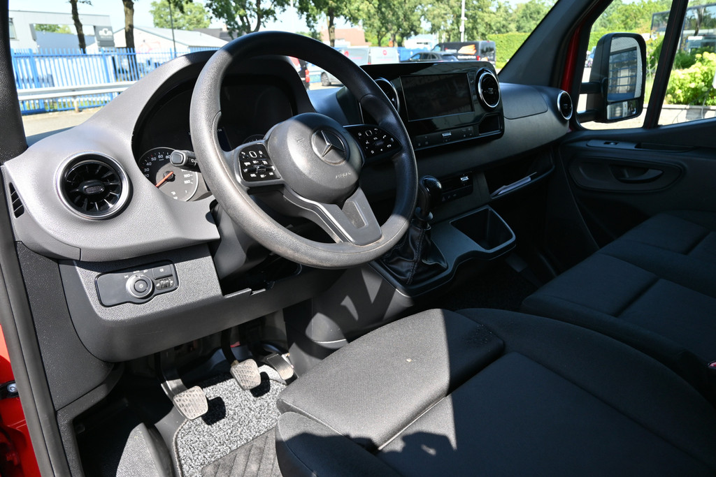 Mercedes-Benz Sprinter 3