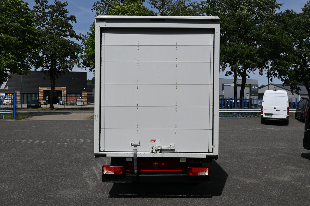Mercedes-Benz Sprinter 10