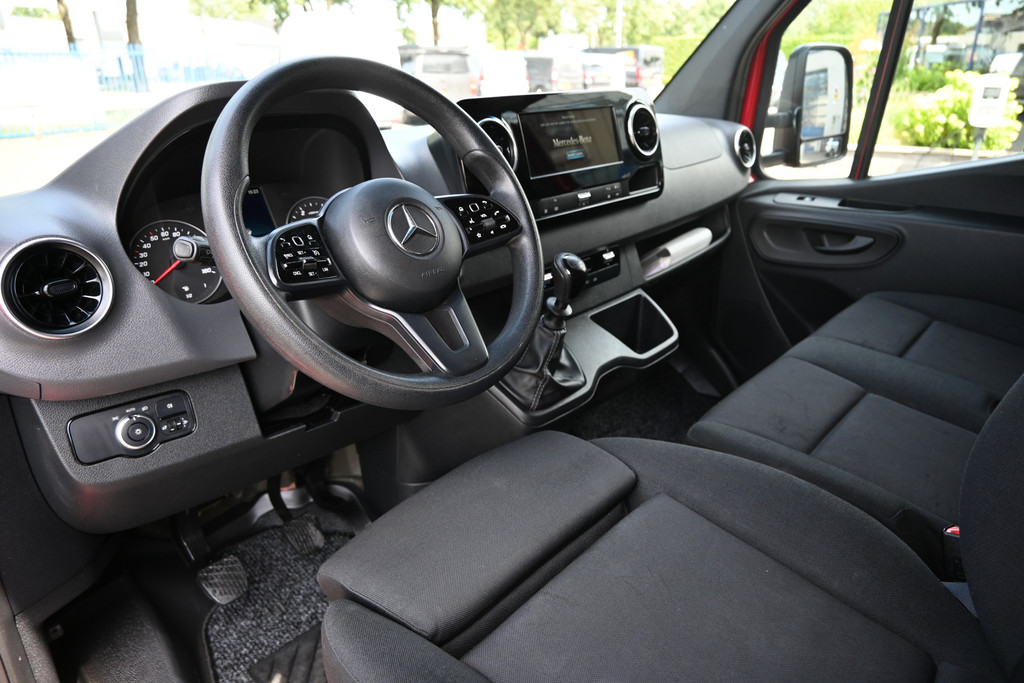 Mercedes-Benz Sprinter 3