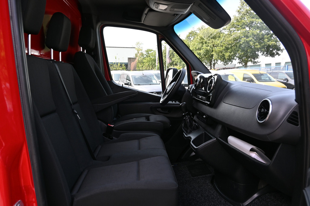 Mercedes-Benz Sprinter 7