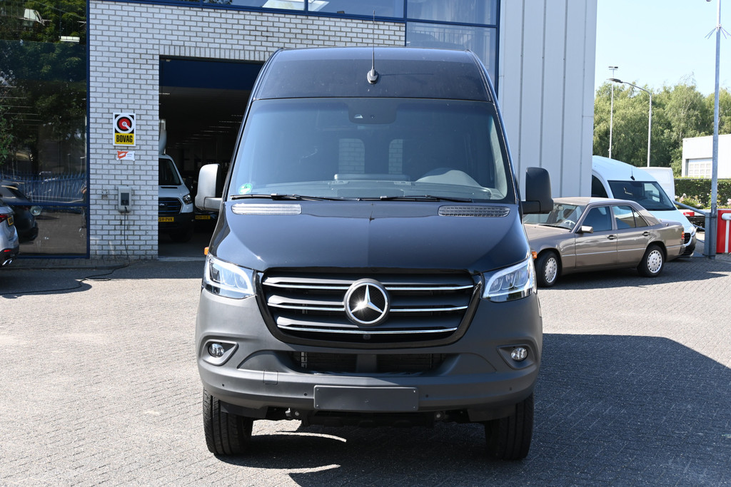 Mercedes-Benz Sprinter 1