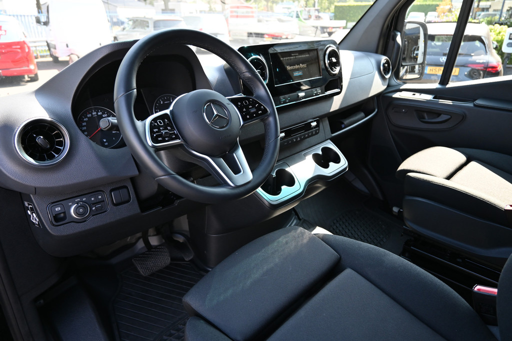 Mercedes-Benz Sprinter 3