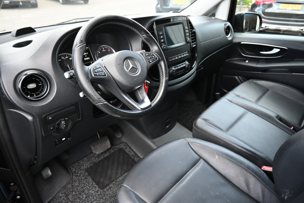 Mercedes-Benz Vito 4
