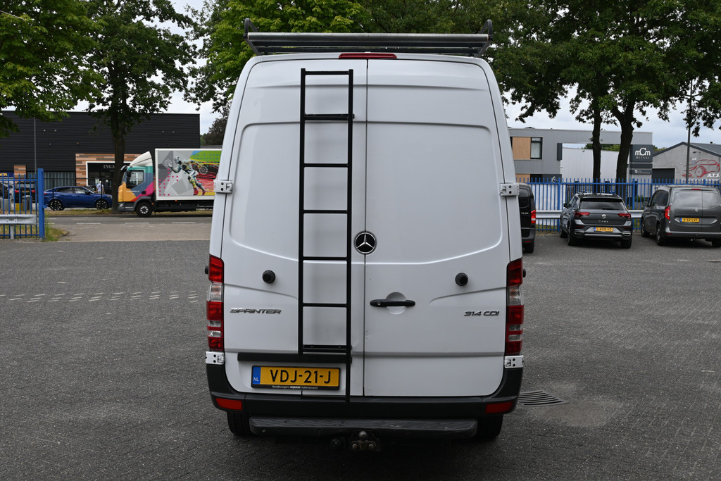 Mercedes-Benz Sprinter 8