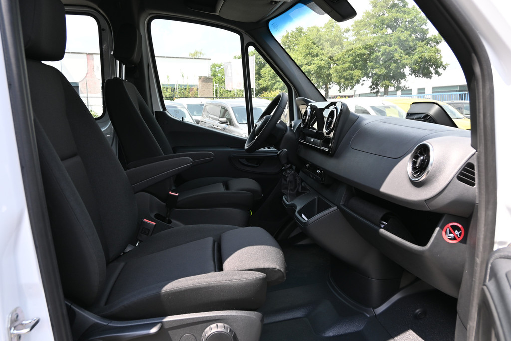 Mercedes-Benz Sprinter 6