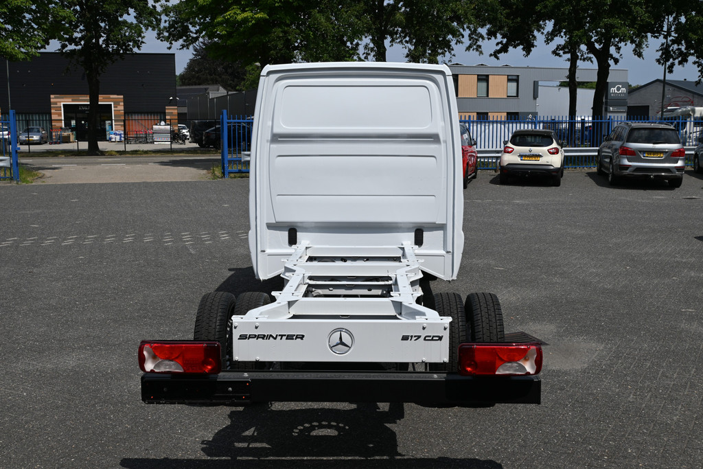 Mercedes-Benz Sprinter 8