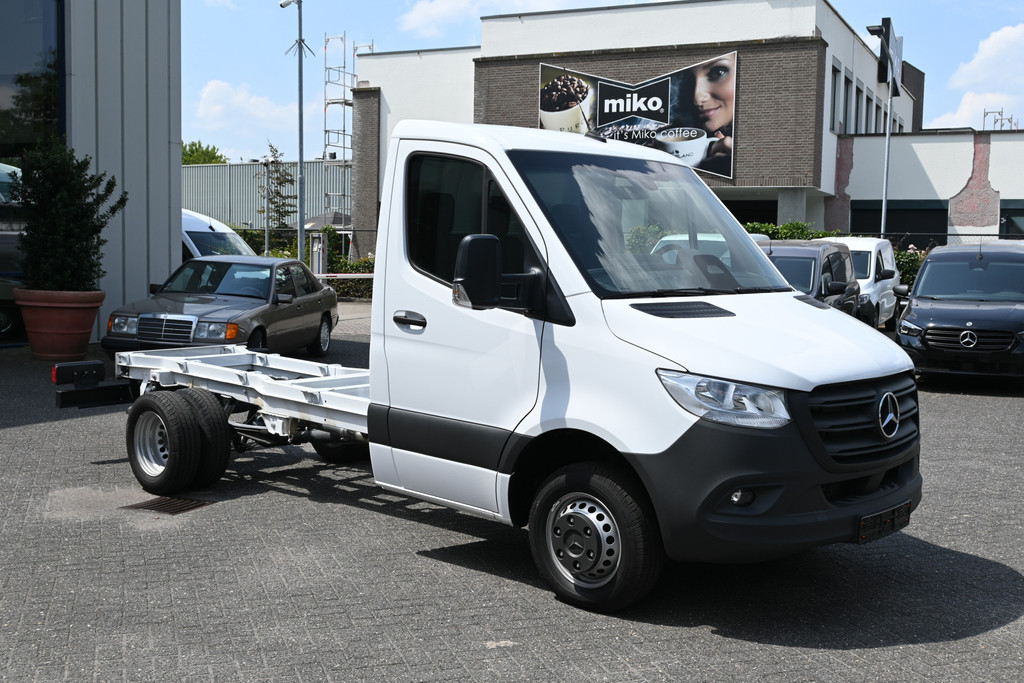 Mercedes-Benz Sprinter 6