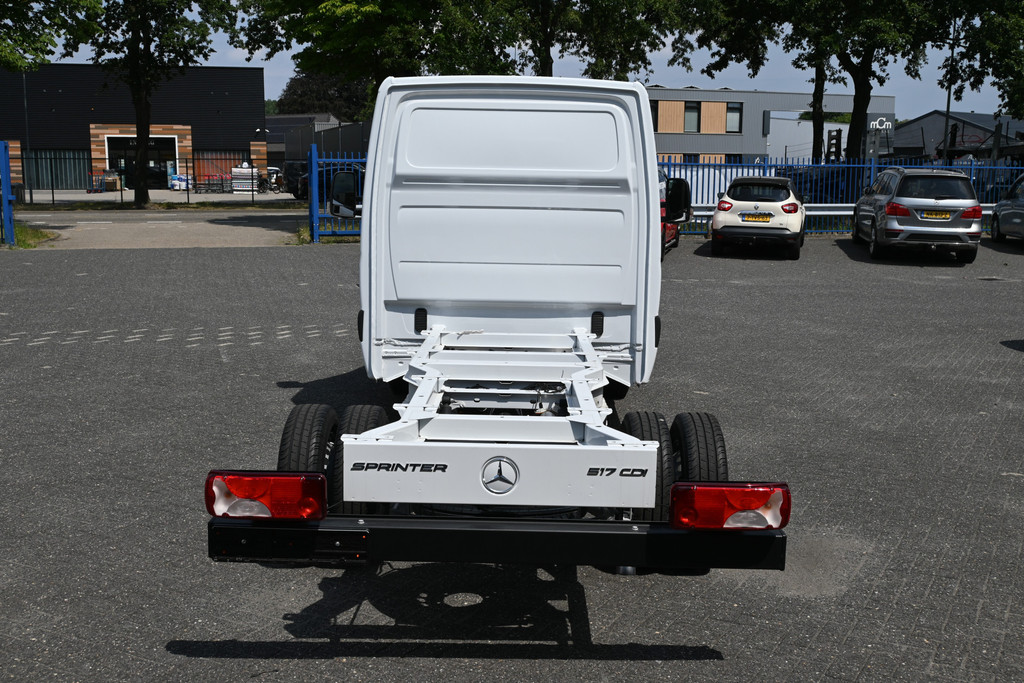 Mercedes-Benz Sprinter 8
