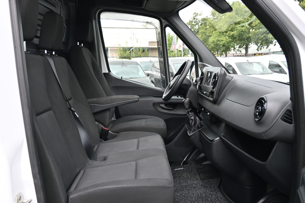 Mercedes-Benz Sprinter 7