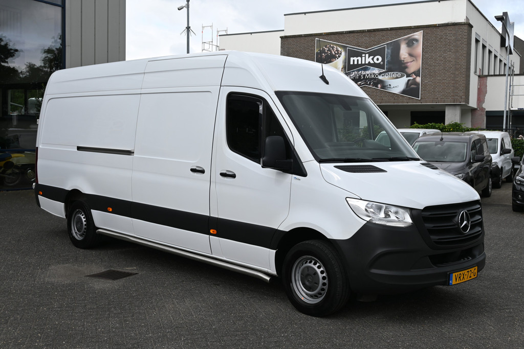 Mercedes-Benz Sprinter 8