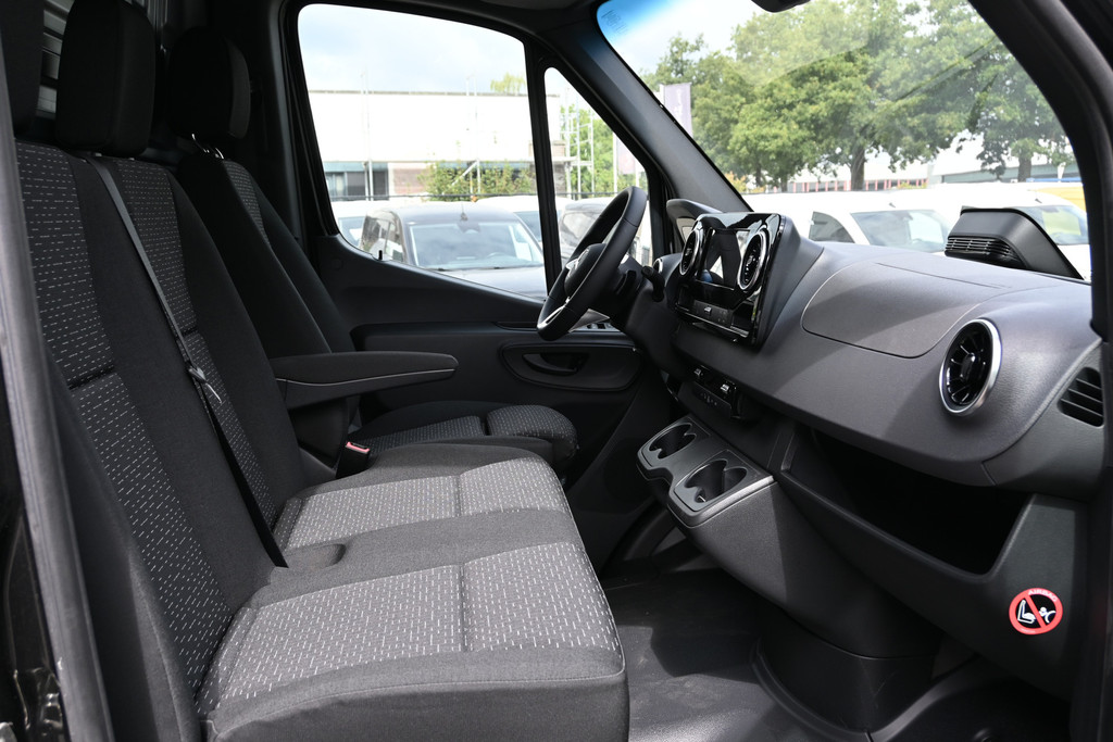 Mercedes-Benz Sprinter 6