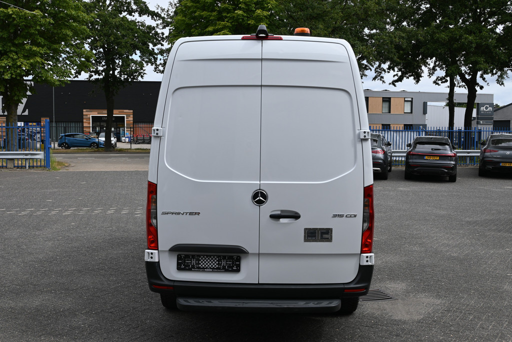 Mercedes-Benz Sprinter 10
