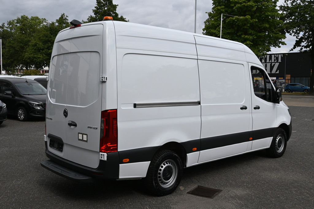 Mercedes-Benz Sprinter 3