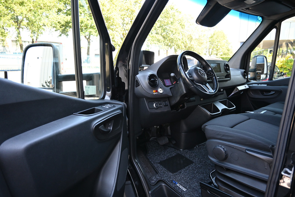 Mercedes-Benz Sprinter 5