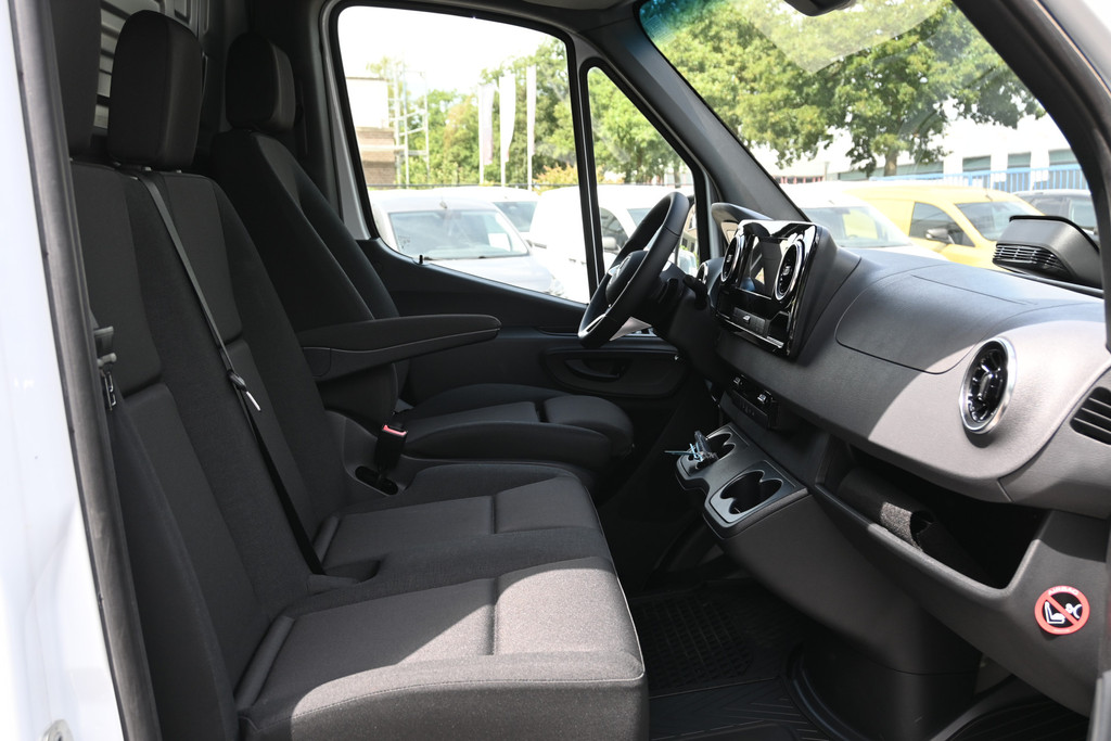 Mercedes-Benz Sprinter 6
