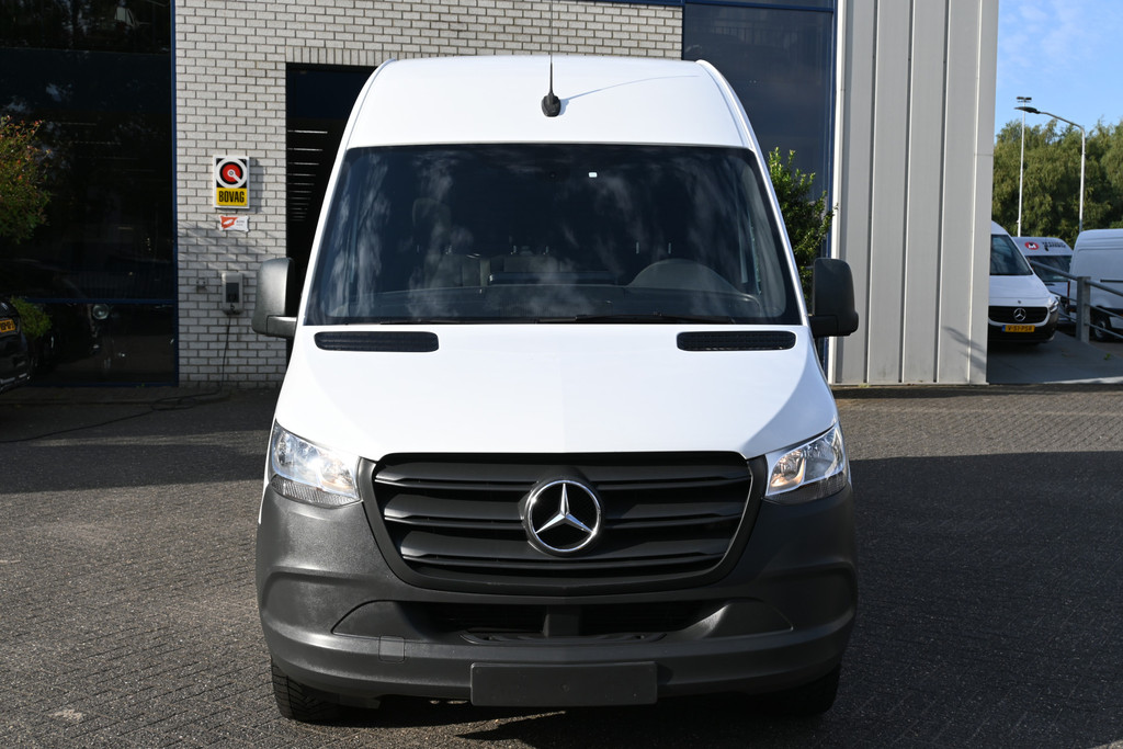 Mercedes-Benz Sprinter 1