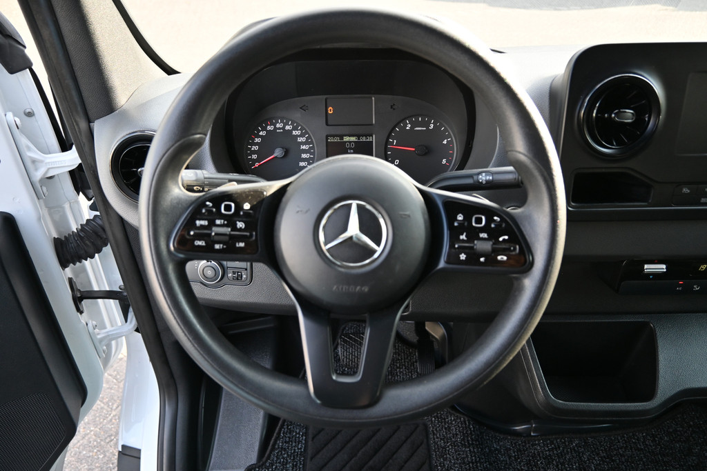 Mercedes-Benz Sprinter 12