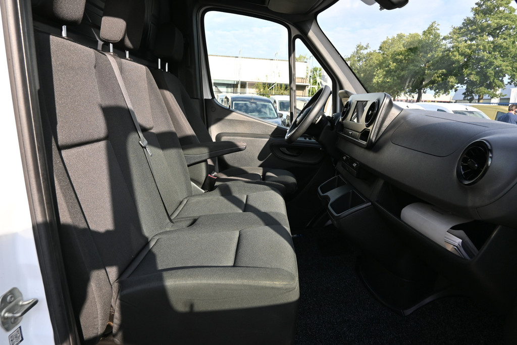 Mercedes-Benz Sprinter 6