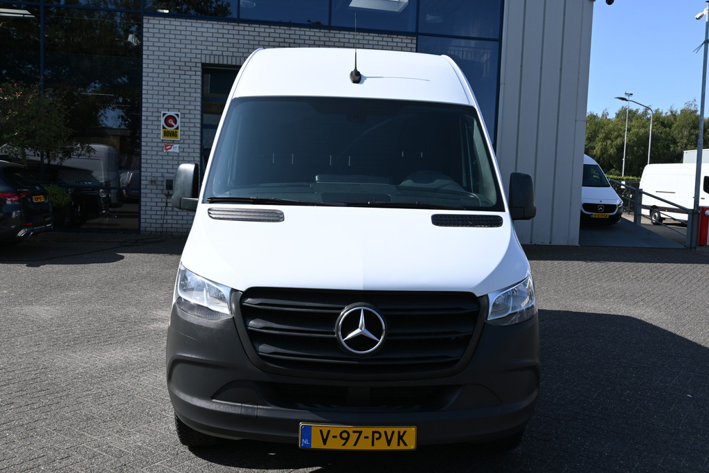 Mercedes-Benz Sprinter 1