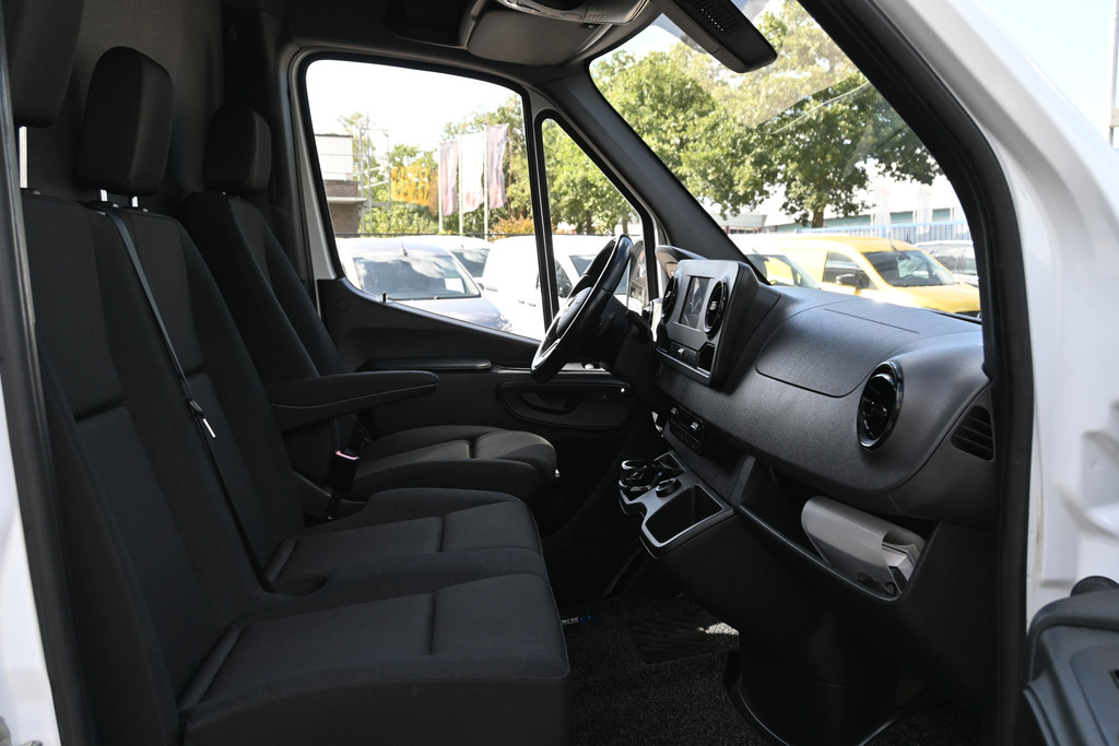 Mercedes-Benz Sprinter 3