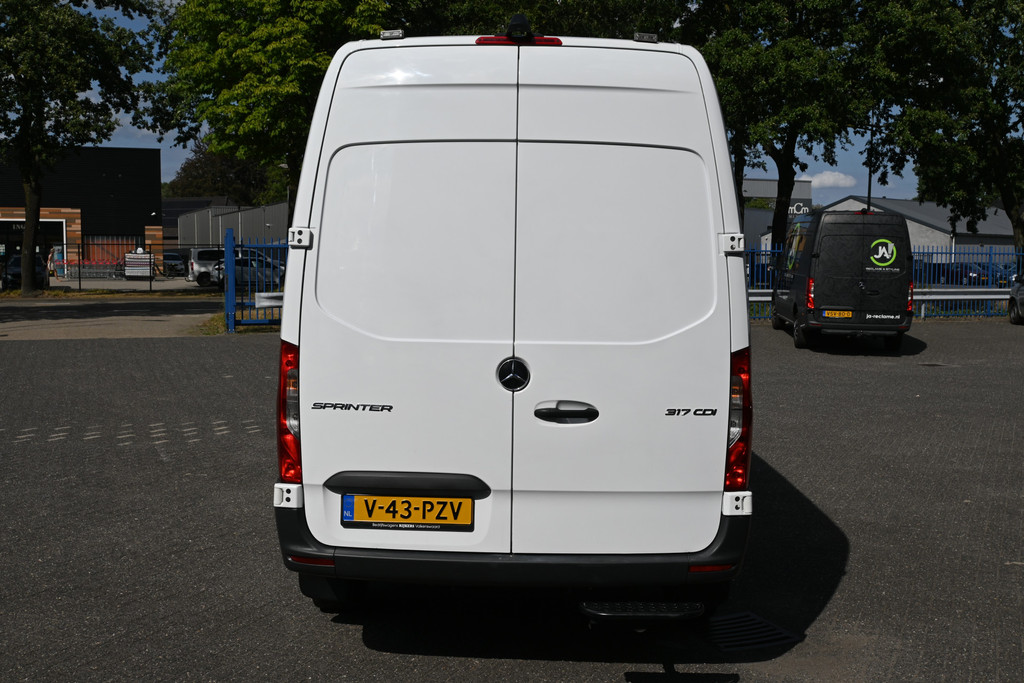 Mercedes-Benz Sprinter 5