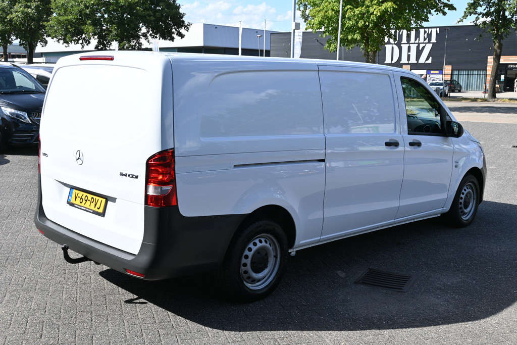 Mercedes-Benz Vito 2
